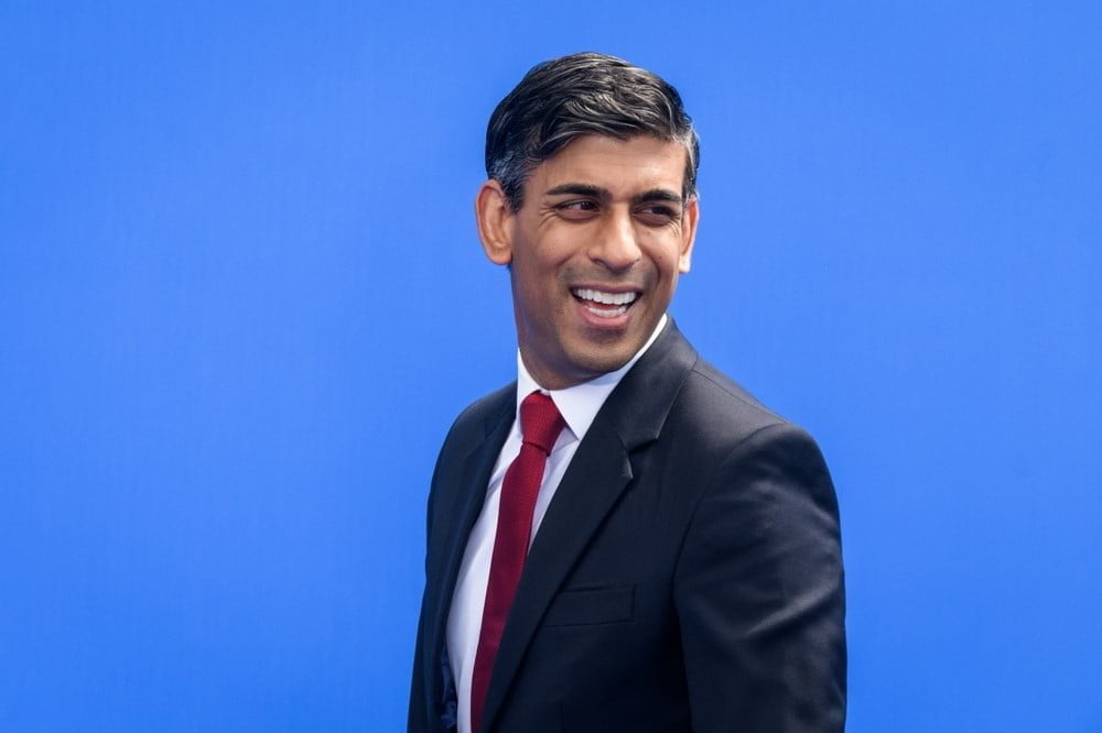 shutterstock 2427272755